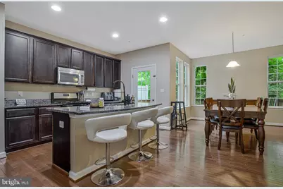 8210 White Star Xing, Pasadena, MD 21122 - Photo 10