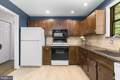 8250 Railroad Avenue, Pasadena, MD 21122 - Photo 14
