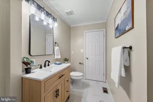7663 Sherlock Ct, Pasadena, MD 21122 - Photo 16