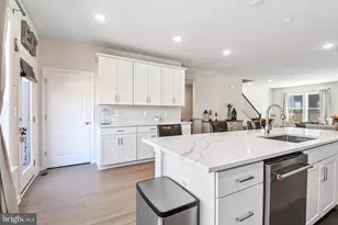 303 Benthic Ln, Laurel, MD 20724 - Photo 24