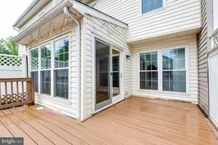 8125 Gray Stone Ln, Pasadena, MD 21122 - Photo 20