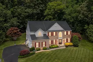 204 Maple Creek Ln, Davidsonville, MD 21035 - Photo 2