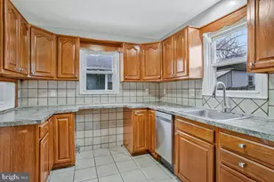 119 W Edgevale Rd, Brooklyn, MD 21225 - Photo 6