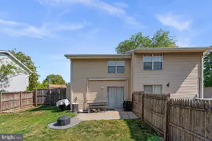 329 Shetlands Ln, Glen Burnie, MD 21061 - Photo 30