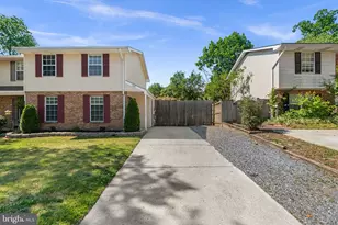 329 Shetlands Ln, Glen Burnie, MD 21061 - Photo 4