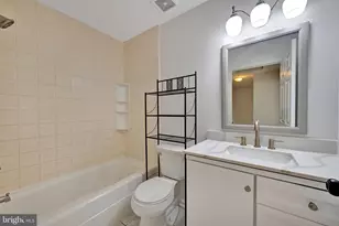 7836 Foxfarm Ln, Glen Burnie, MD 21061 - Photo 16