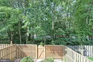7836 Foxfarm Ln, Glen Burnie, MD 21061 - Photo 10