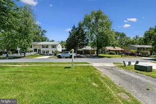1335 Hallock Dr, Odenton, MD 21113 - Photo 4