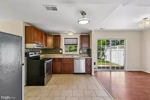 1335 Hallock Dr, Odenton, MD 21113 - Photo 22