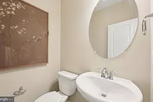 1102 Crested Wood Dr, Laurel, MD 20724 - Photo 20