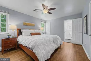 564 Williamsburg Ln, Odenton, MD 21113 - Photo 10