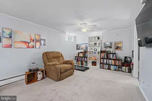 564 Williamsburg Ln, Odenton, MD 21113 - Photo 32