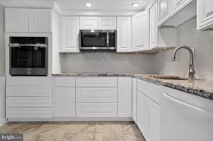 1700 Granite Ct, Crofton, MD 21114 - Photo 4