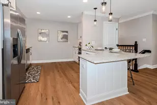 7730 Middlegate Ct, Pasadena, MD 21122 - Photo 16