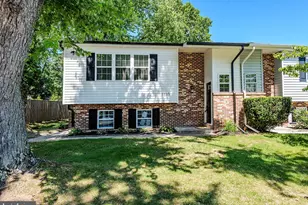 7730 Middlegate Ct, Pasadena, MD 21122 - Photo 2