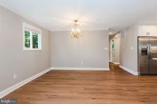 7730 Middlegate Ct, Pasadena, MD 21122 - Photo 8