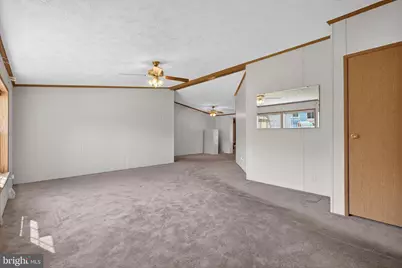 271 Janet Ct, Lothian, MD 20711 - Photo 4
