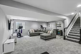 8124 Meadowgate Cir, Glen Burnie, MD 21060 - Photo 32