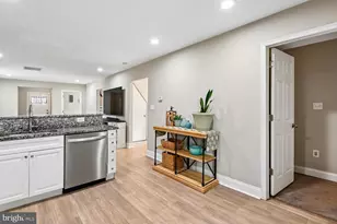 1129 Wharf Dr, Pasadena, MD 21122 - Photo 28