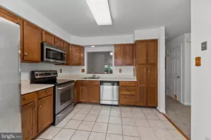 700 Lions Gate Ln, Odenton, MD 21113 - Photo 6