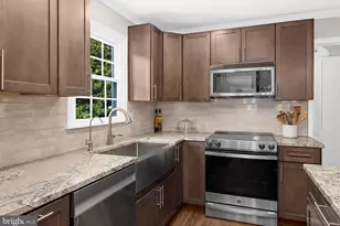 1379 Old Water Oak Point Rd, Pasadena, MD 21122 - Photo 20