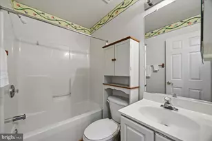 674 207 Th St, Pasadena, MD 21122 - Photo 22