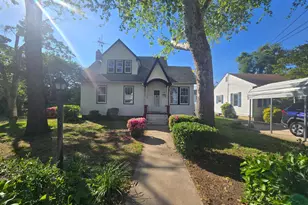 220 Meadow Rd, Pasadena, MD 21122 - Photo 4