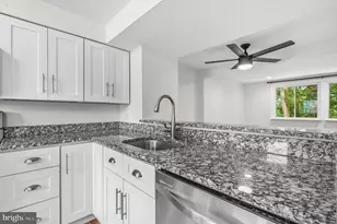 7909 Wellesley Ct, Pasadena, MD 21122 - Photo 6