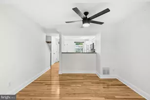 7909 Wellesley Ct, Pasadena, MD 21122 - Photo 10
