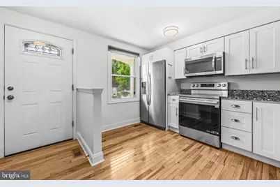 7909 Wellesley Court, Pasadena, MD 21122 - Photo 4