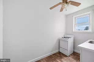 923 1st St, Brooklyn, MD 21225 - Photo 28
