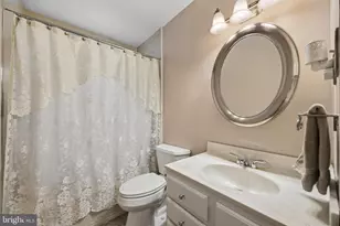 758 208th St, Pasadena, MD 21122 - Photo 16