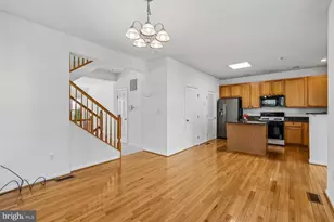 2426 Knapps Way, Odenton, MD 21113 - Photo 18