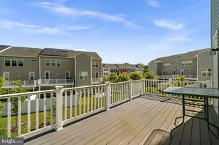 8338 Amber Beacon Cir, Millersville, MD 21108 - Photo 26