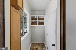 1915 Dulaney Pl, Annapolis, MD 21409 - Photo 16