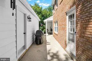 1801 E Regents Park Rd, Crofton, MD 21114 - Photo 6