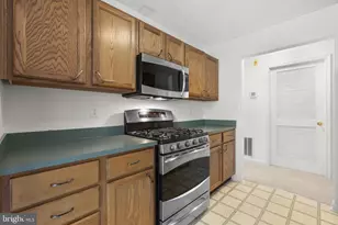 2444 Blue Spring Ct, Odenton, MD 21113 - Photo 12