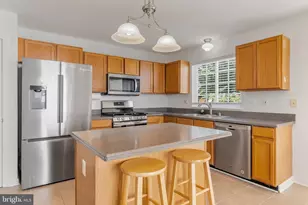 217 Miles River Ct, Odenton, MD 21113 - Photo 4