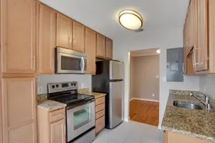 304 Hilltop Ln, Annapolis, MD 21403 - Photo 18