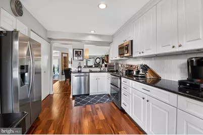 2016 Quay Village Court #T2, Annapolis, MD 21403 - Photo 8