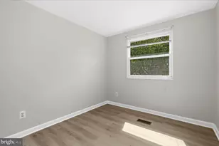 7854 Tick Neck Rd, Pasadena, MD 21122 - Photo 16