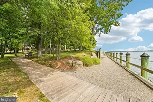 7101 Bay Front Dr, Annapolis, MD 21403 - Photo 20