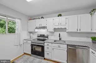 1174 Gator Ct N, Arnold, MD 21012 - Photo 12