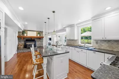 1528 Palm Court, Pasadena, MD 21122 - Photo 12