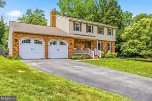 1528 Palm Ct, Pasadena, MD 21122 - Photo 2