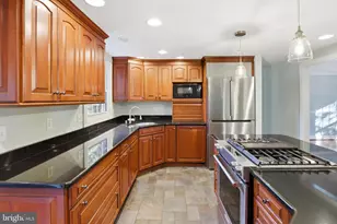 636 Bay Green Dr, Arnold, MD 21012 - Photo 14