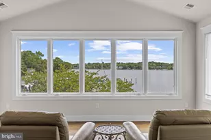 3733 Thomas Point Rd, Annapolis, MD 21403 - Photo 2