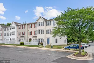 8221 Barrington Ct, Severn, MD 21144 - Photo 2