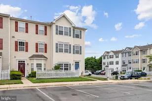 8221 Barrington Ct, Severn, MD 21144 - Photo 4