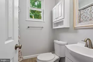 105 S Carolina Ave, Pasadena, MD 21122 - Photo 24